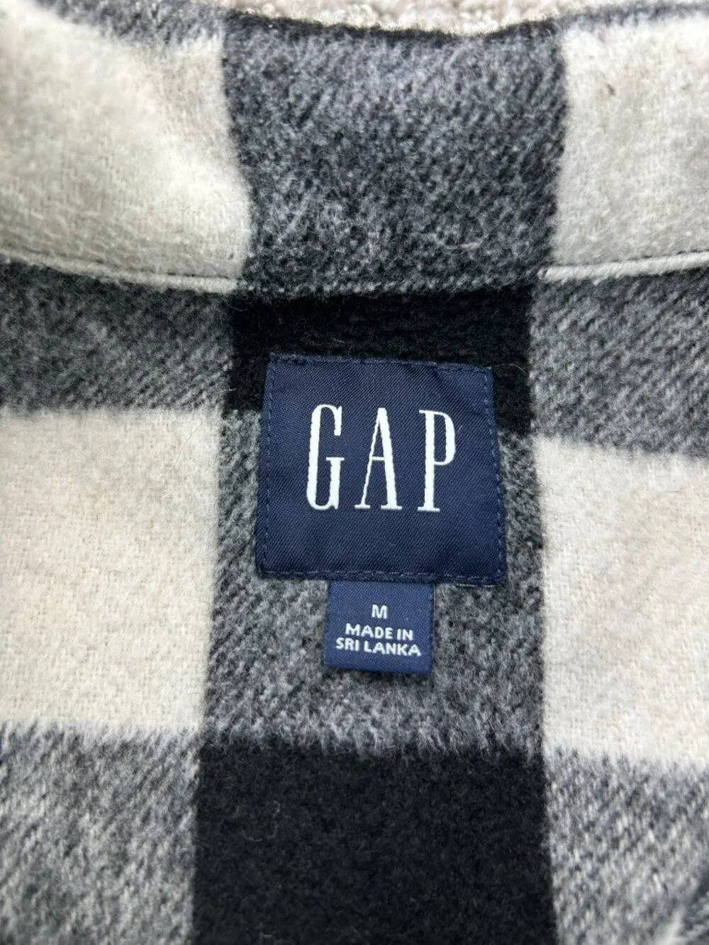 GAP Flannel Fleece Jacket Men Medium M Black White Checkered Casual Thick Polo - Picture 5 of 10